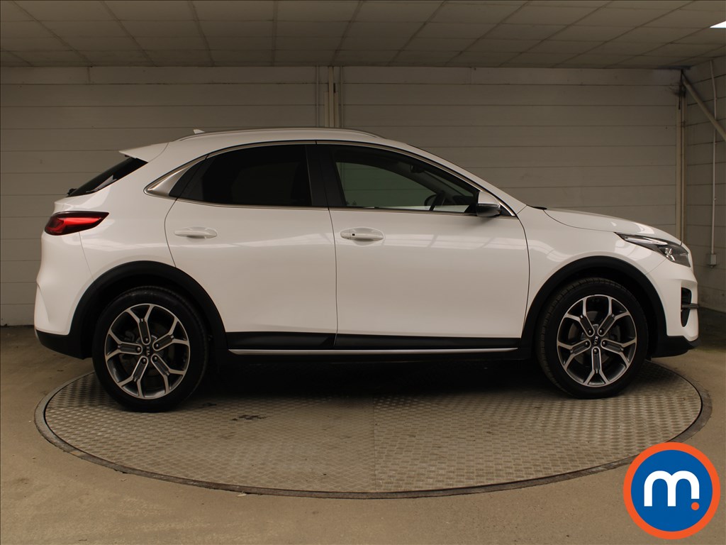 Used or Nearly New KIA Xceed 1.4T Gdi Isg 3 5Dr (1314047) in White for