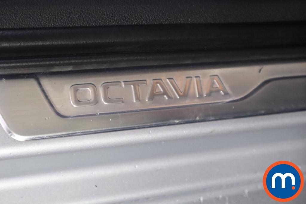 Skoda Octavia Se L Automatic Petrol Parallel Phev Hatchback - Stock Number (1382771) - 11th supplementary image