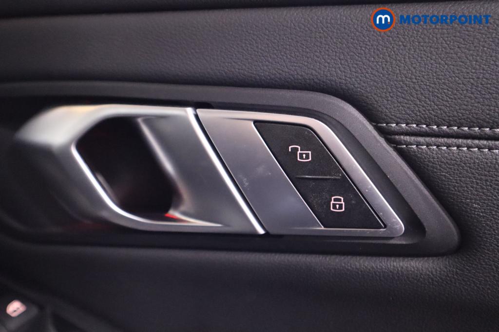 BMW 3 Series M Sport Automatic Petrol-Plugin Elec Hybrid Saloon - Stock Number (1404558) - 15th supplementary image