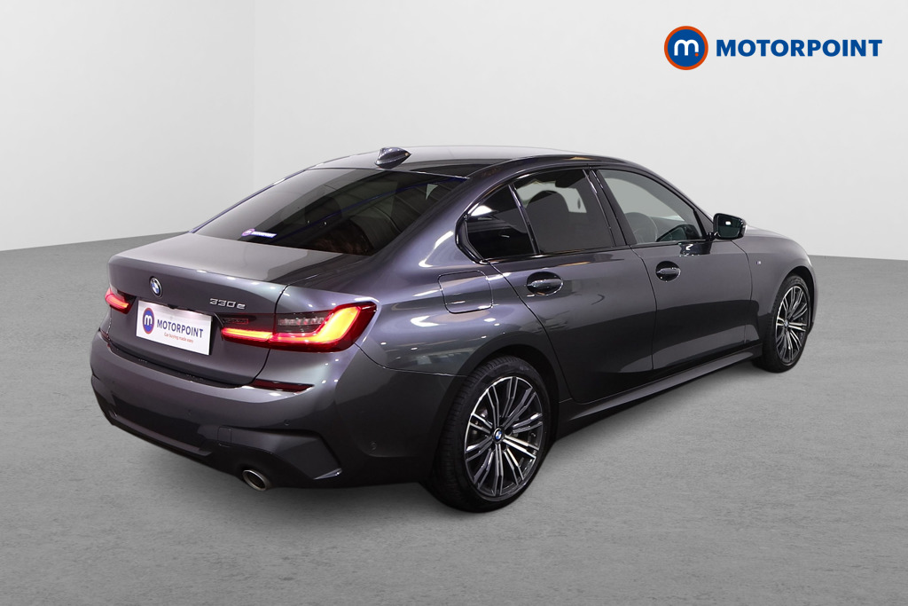 BMW 3 Series M Sport Automatic Petrol-Plugin Elec Hybrid Saloon - Stock Number (1404558) - Passenger side rear corner