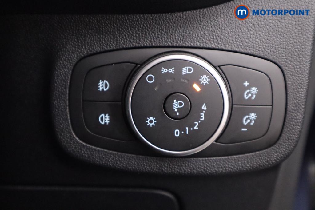 Ford Fiesta Titanium Manual Petrol Hatchback - Stock Number (1407177) - 8th supplementary image