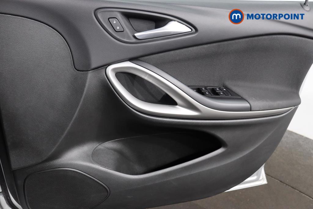 Vauxhall Astra SRI Manual Petrol Hatchback - Stock Number (1422188) - 21st supplementary image
