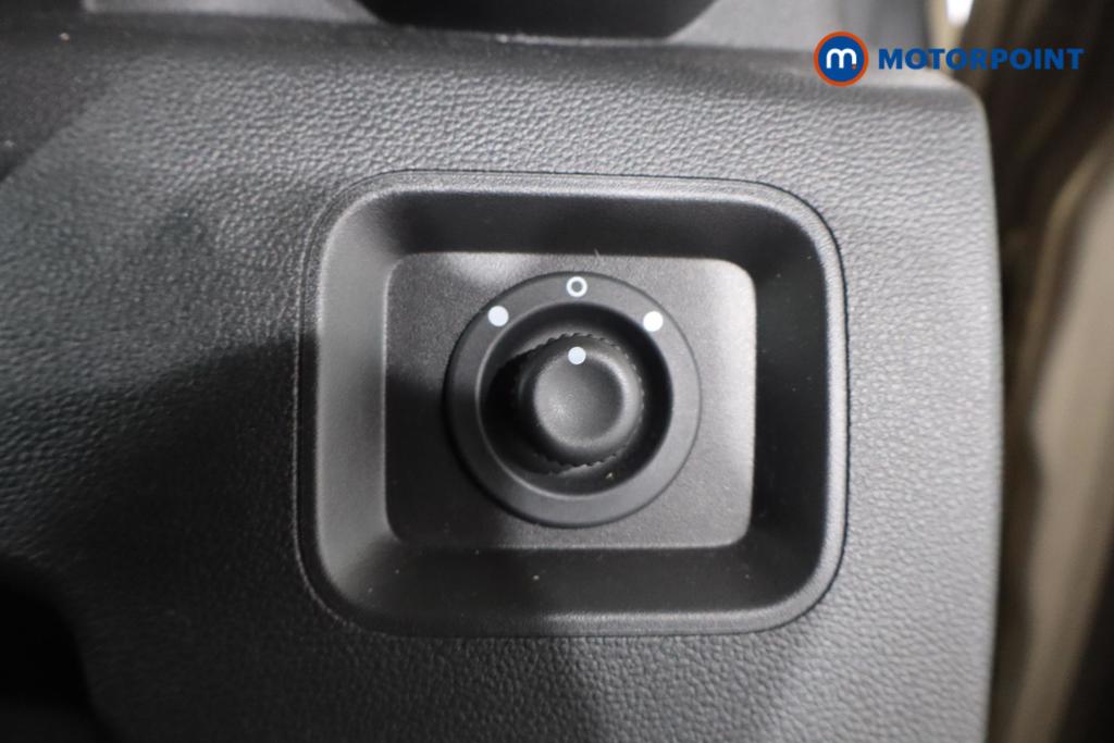 Dacia Duster Comfort Manual Petrol SUV - Stock Number (1429997) - 15th supplementary image