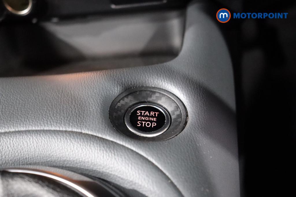 Nissan Juke N-Connecta Manual Petrol SUV - Stock Number (1427809) - 20th supplementary image