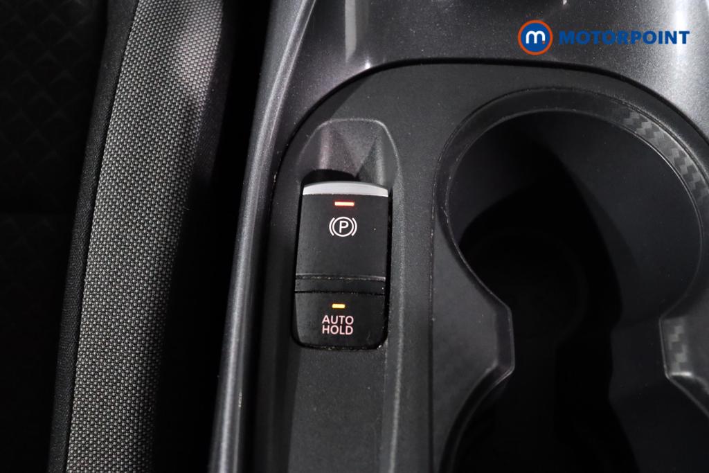Nissan Juke N-Connecta Manual Petrol SUV - Stock Number (1427809) - 22nd supplementary image