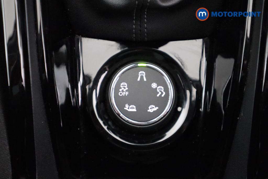 Peugeot 2008 Allure Premium Manual Petrol SUV - Stock Number (1431878) - 8th supplementary image