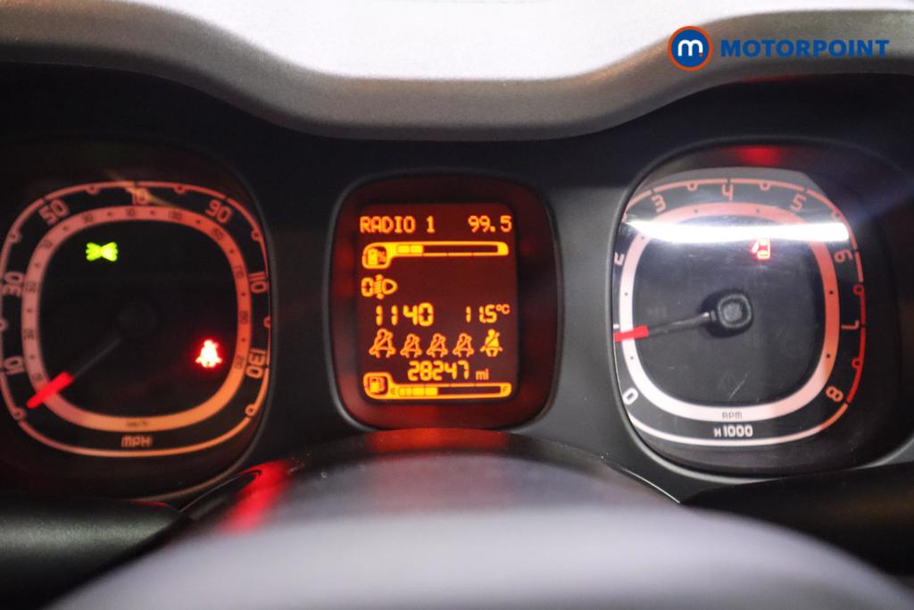 Fiat Panda City Cross Manual Petrol-Electric Hybrid Hatchback - Stock Number (1432936) - 5th supplementary image