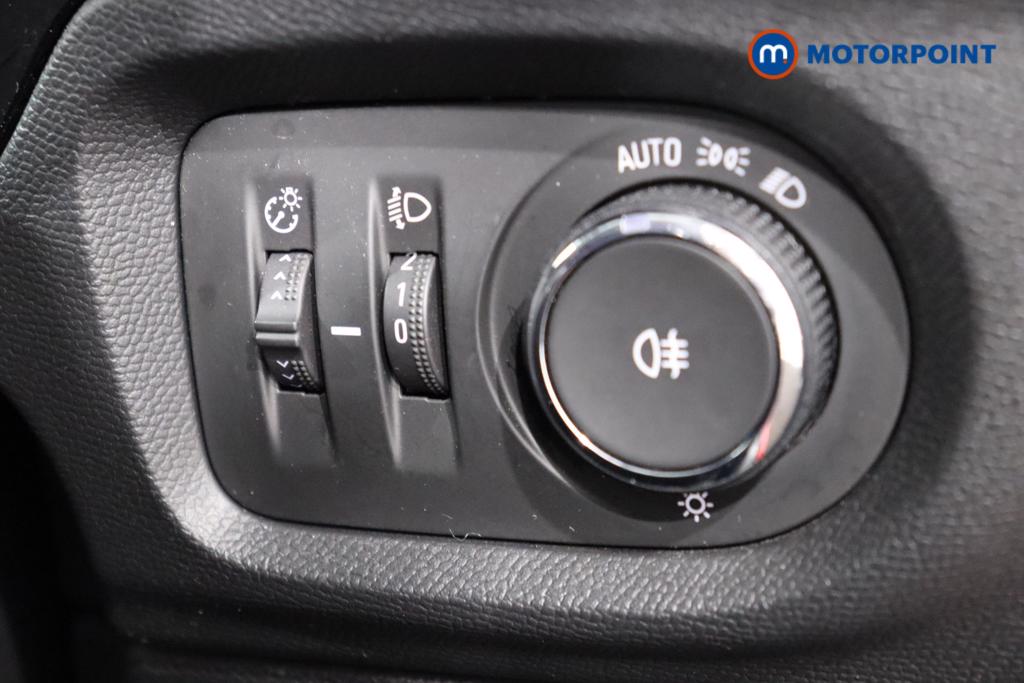 Vauxhall Corsa SE Manual Petrol Hatchback - Stock Number (1431140) - 21st supplementary image