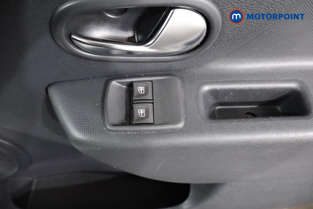 Dacia Sandero Stepway Essential Manual Petrol Hatchback - Stock Number (1436724) - 9th supplementary image