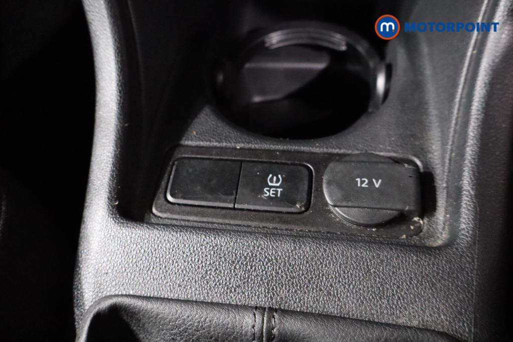 Volkswagen UP Black Edition Manual Petrol Hatchback - Stock Number (1434787) - 4th supplementary image