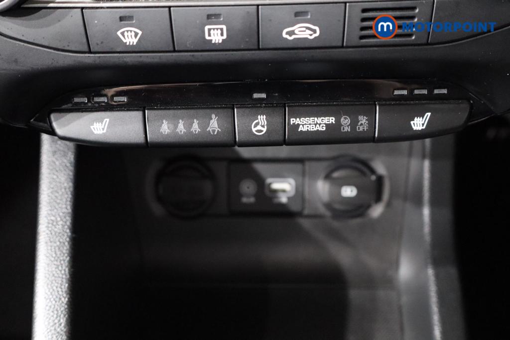 Hyundai I20 Premium Se Nav Manual Petrol Hatchback - Stock Number (1439120) - 5th supplementary image