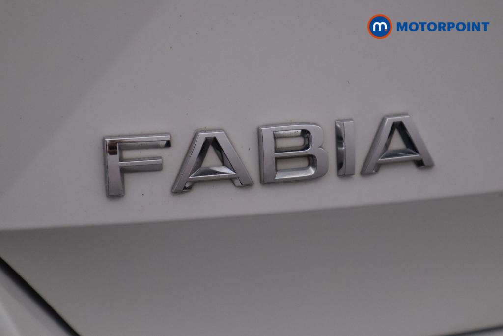 Skoda Fabia Colour Edition Manual Petrol Hatchback - Stock Number (1437051) - 18th supplementary image