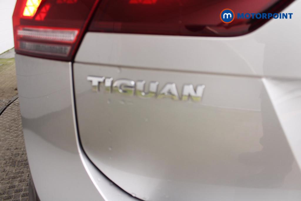 Volkswagen Tiguan R-Line Tech Automatic Diesel SUV - Stock Number (1311768) - 21st supplementary image