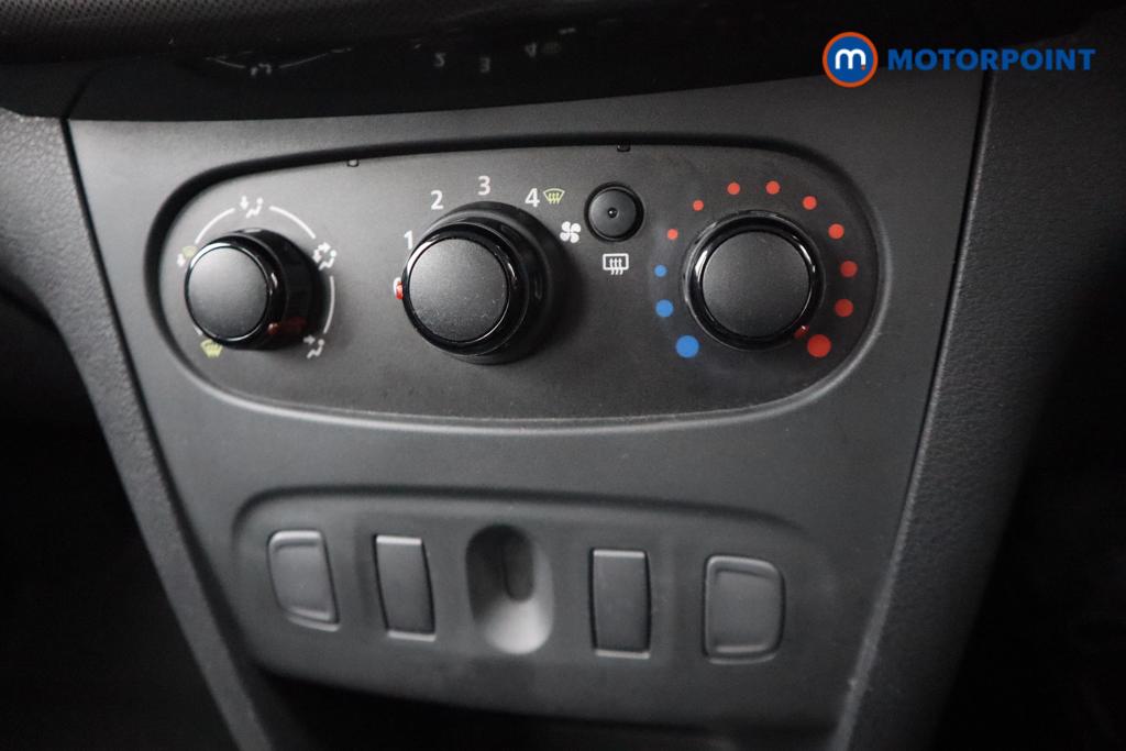Dacia Sandero Stepway Essential Manual Diesel Hatchback - Stock Number (1439949) - 12th supplementary image