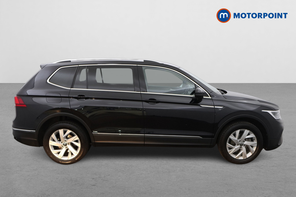 Volkswagen Tiguan Allspace Life Automatic Diesel SUV - Stock Number (1429633) - Drivers side