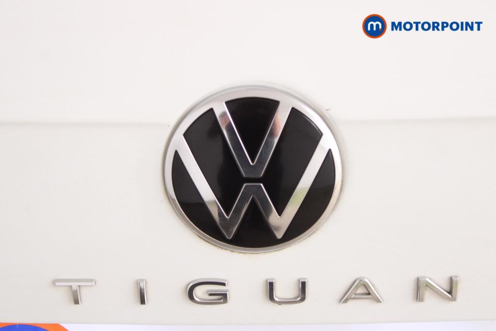 Volkswagen Tiguan Life Manual Petrol SUV - Stock Number (1430774) - 19th supplementary image
