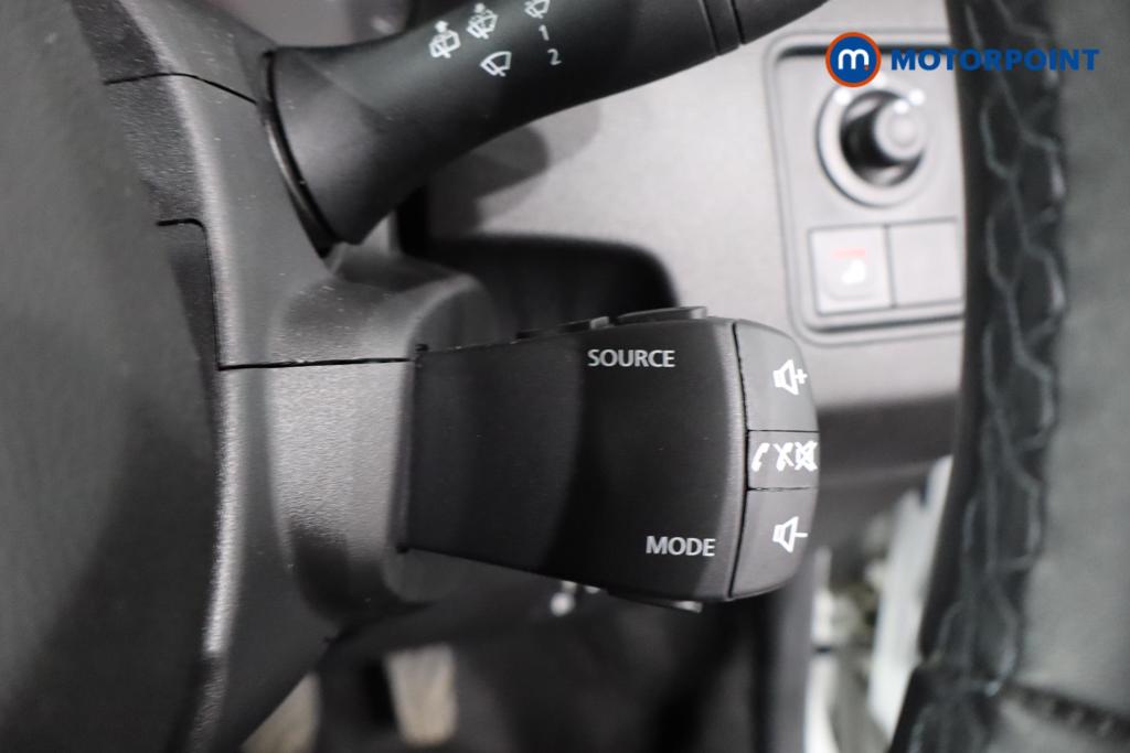 Dacia Duster Prestige Manual Petrol SUV - Stock Number (1439659) - 13th supplementary image
