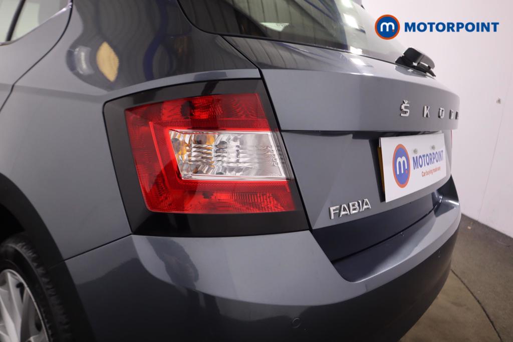 Skoda Fabia Colour Edition Manual Petrol Hatchback - Stock Number (1437732) - 19th supplementary image