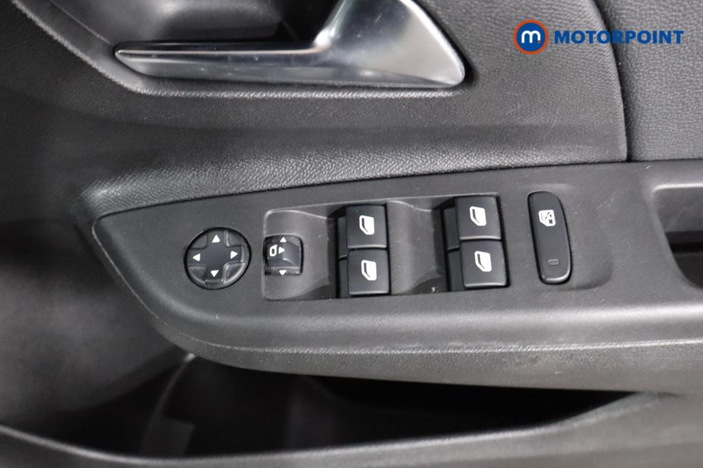 Vauxhall Corsa Elite Nav Automatic Petrol Hatchback - Stock Number (1431628) - 17th supplementary image
