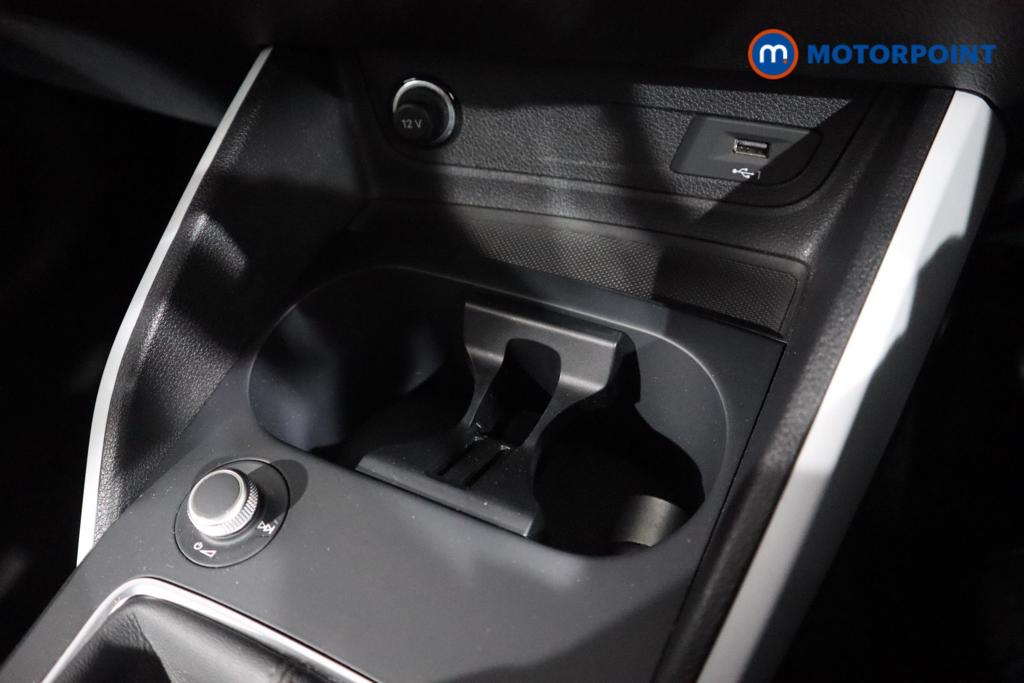 Audi Q2 Technik Manual Petrol SUV - Stock Number (1437181) - 7th supplementary image