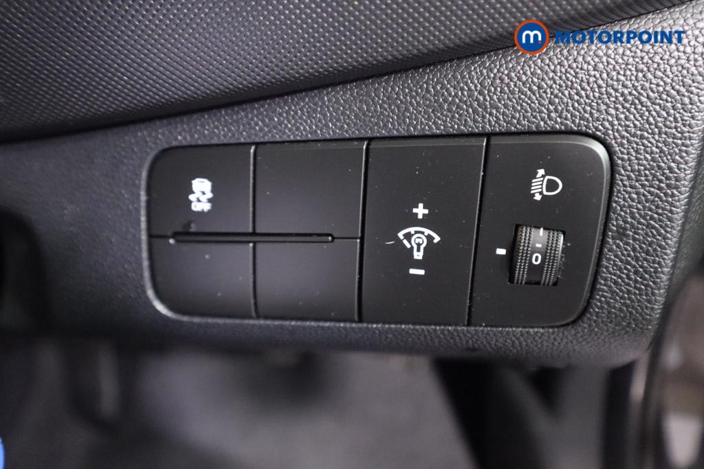 Hyundai I10 Play Manual Petrol Hatchback - Stock Number (1441094) - 9th supplementary image
