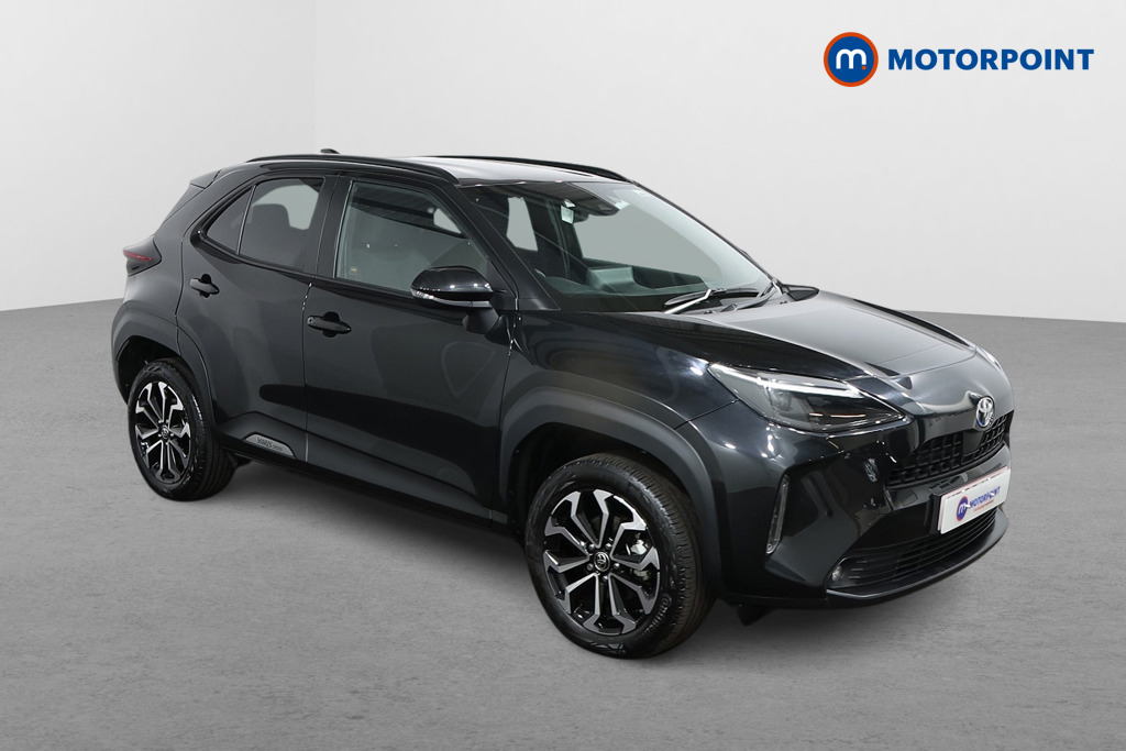 Toyota Yaris Cross Design Automatic Petrol-Electric Hybrid Estate - Stock Number (1444125) - Drivers side front corner