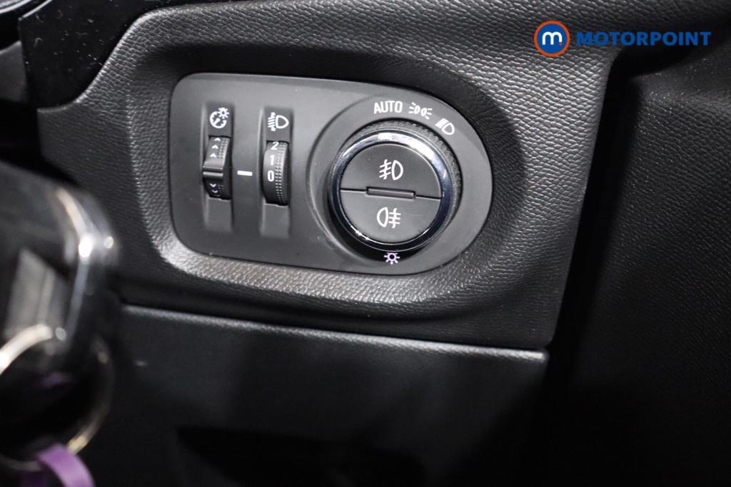 Vauxhall Corsa Elite Nav Manual Petrol Hatchback - Stock Number (1442734) - 13th supplementary image