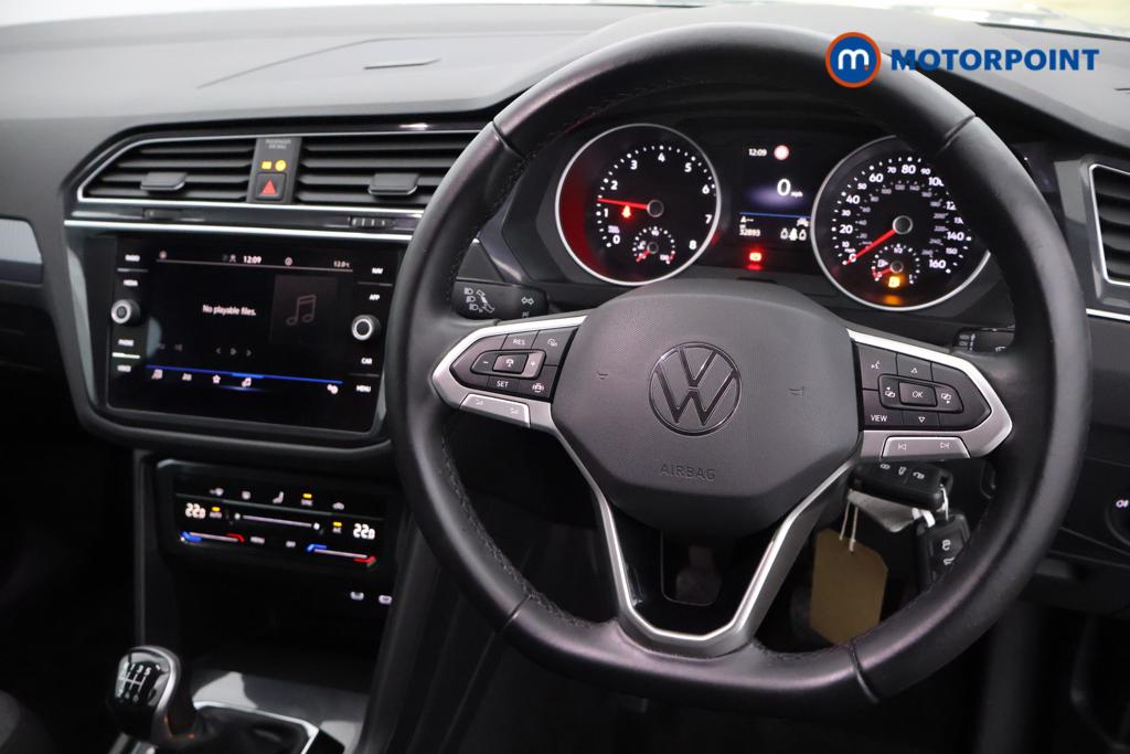 Volkswagen Tiguan Life Manual Petrol SUV - Stock Number (1442946) - 2nd supplementary image