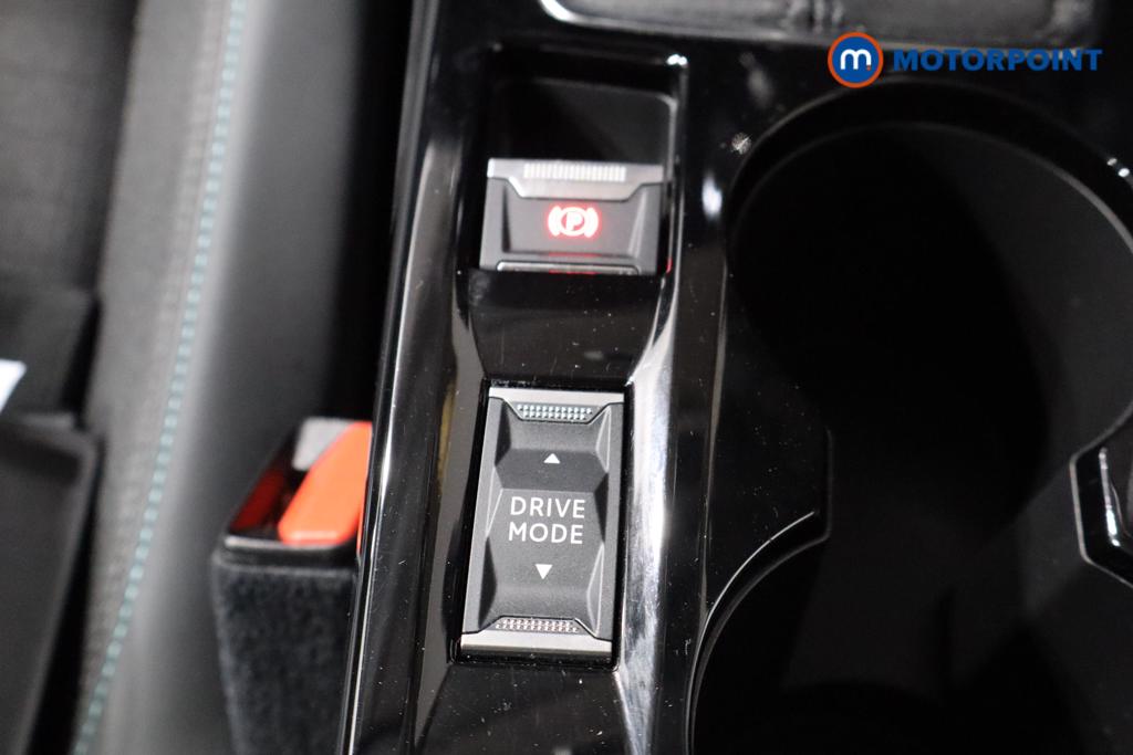 Peugeot 2008 Allure Premium Manual Petrol SUV - Stock Number (1437237) - 8th supplementary image