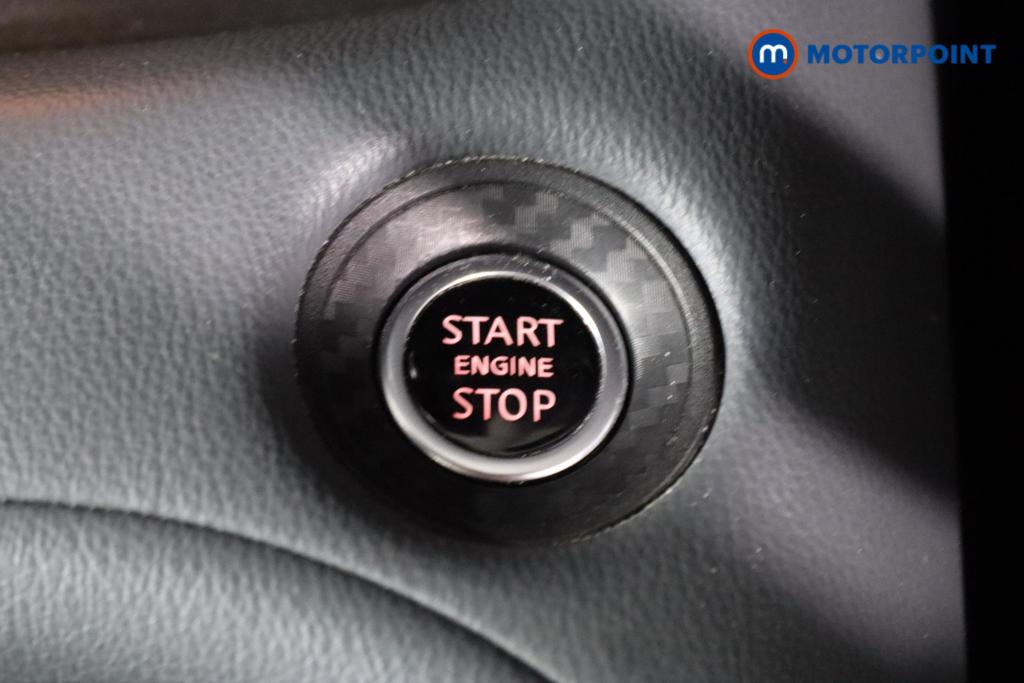 Nissan Juke N-Connecta Manual Petrol SUV - Stock Number (1444250) - 15th supplementary image