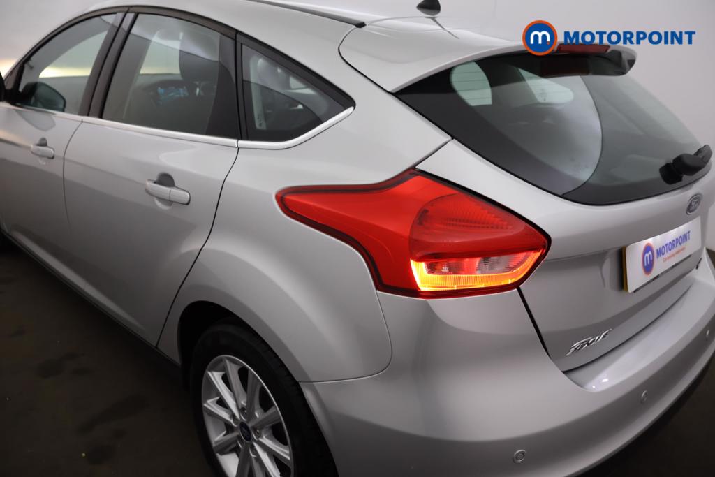 Ford Focus Titanium Manual Petrol Hatchback - Stock Number (1444941) - 19th supplementary image