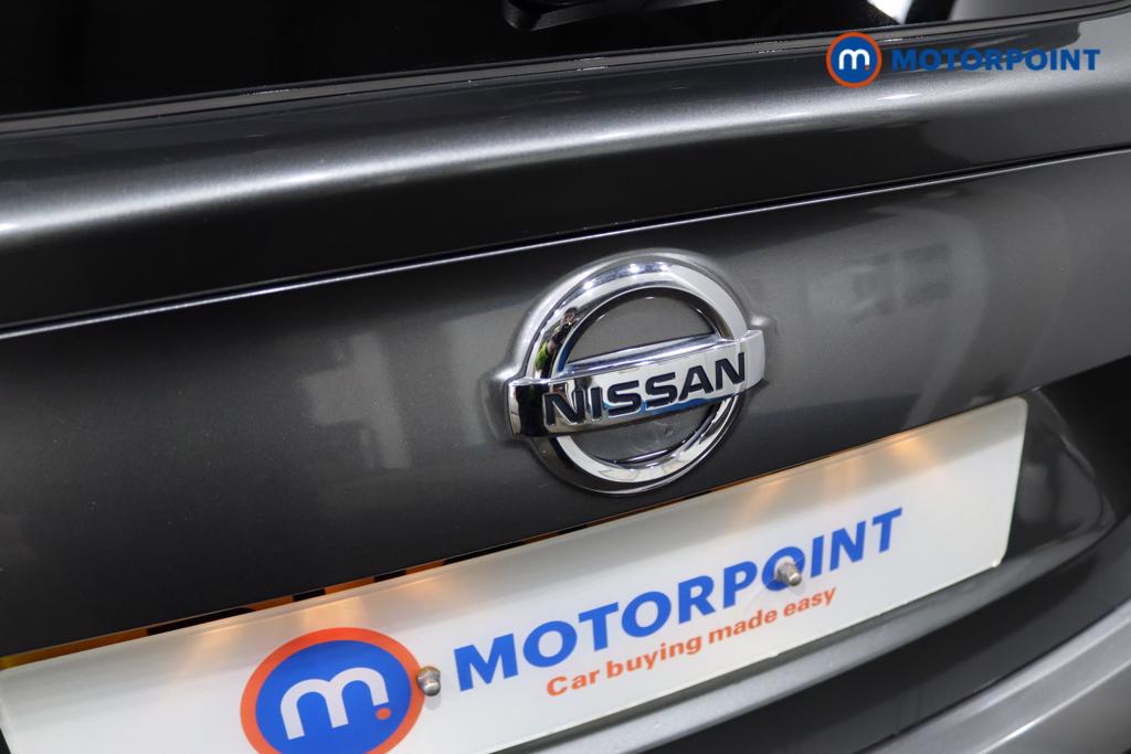 Nissan Qashqai N-Connecta Manual Petrol SUV - Stock Number (1441386) - 24th supplementary image