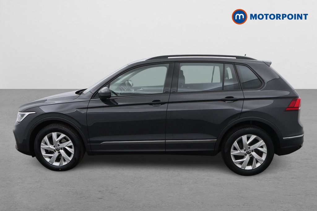 Volkswagen Tiguan Life Automatic Petrol SUV - Stock Number (1444760) - Passenger side