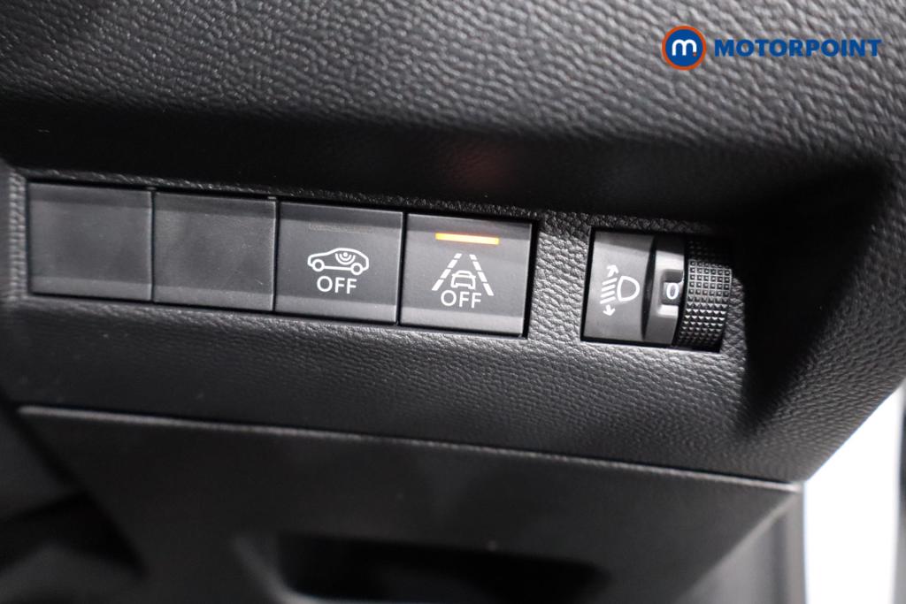 Peugeot 208 Allure Premium -Plus Manual Petrol Hatchback - Stock Number (1447179) - 17th supplementary image