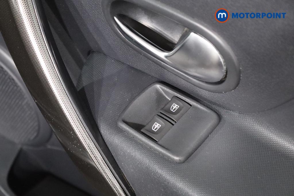 Dacia Sandero Stepway Laureate Manual Petrol Hatchback - Stock Number (1444544) - 24th supplementary image