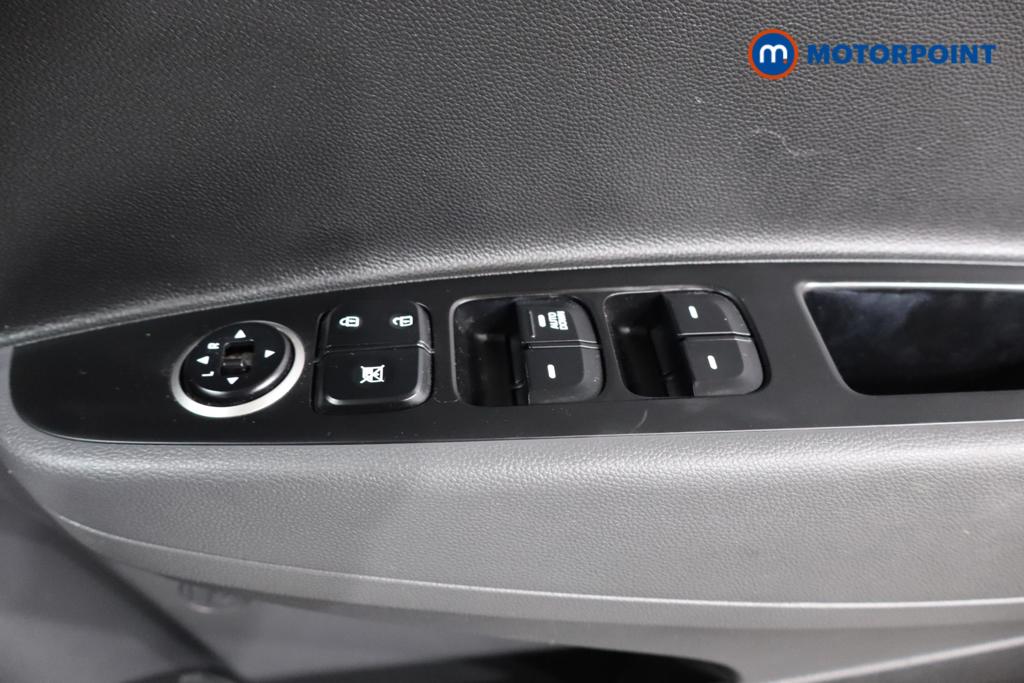 Hyundai I10 Play Manual Petrol Hatchback - Stock Number (1440937) - 13th supplementary image