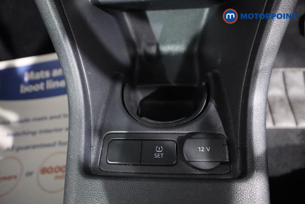 Volkswagen UP Move Up Automatic Petrol Hatchback - Stock Number (1444828) - 4th supplementary image