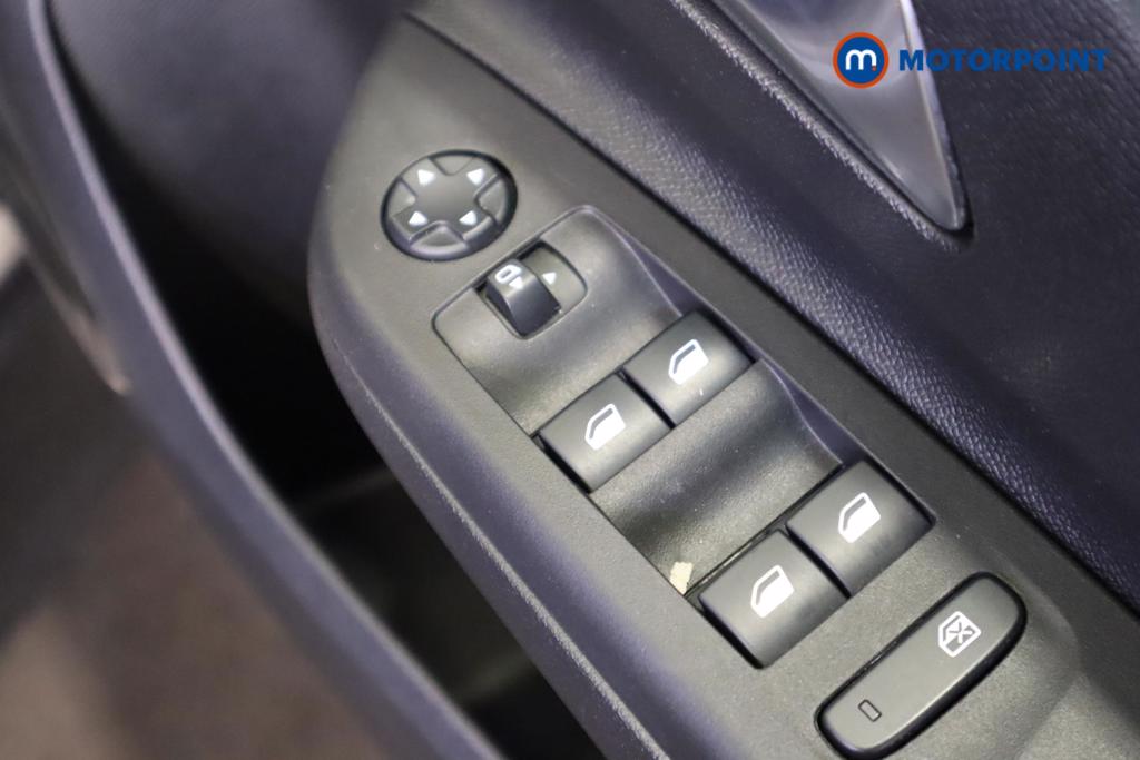 Vauxhall Corsa Elite Nav Premium Automatic Petrol Hatchback - Stock Number (1447576) - 4th supplementary image