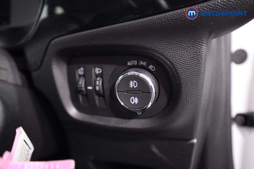 Vauxhall Corsa Elite Nav Automatic Petrol Hatchback - Stock Number (1432352) - 9th supplementary image