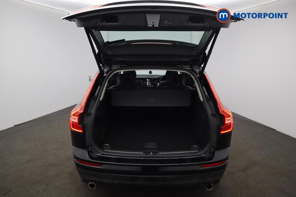 Volvo Xc60 Momentum Automatic Petrol SUV - Stock Number (1443132) - 23rd supplementary image