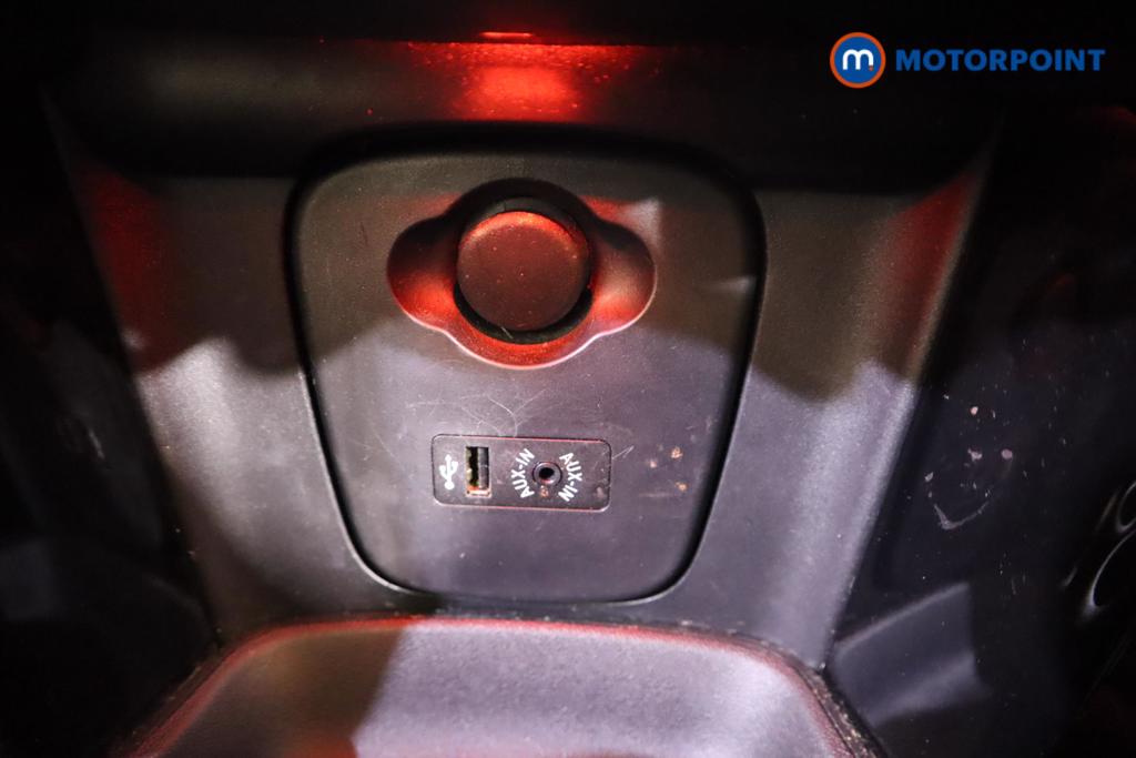 Mini Hatchback ONE Manual Petrol Hatchback - Stock Number (1409136) - 5th supplementary image