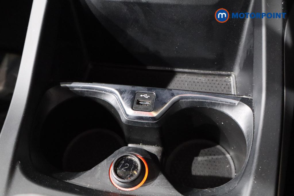 BMW 1 Series SE Manual Diesel Hatchback - Stock Number (1442168) - 5th supplementary image