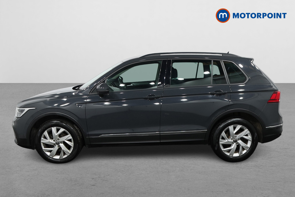 Volkswagen Tiguan Life Automatic Petrol SUV - Stock Number (1448260) - Passenger side