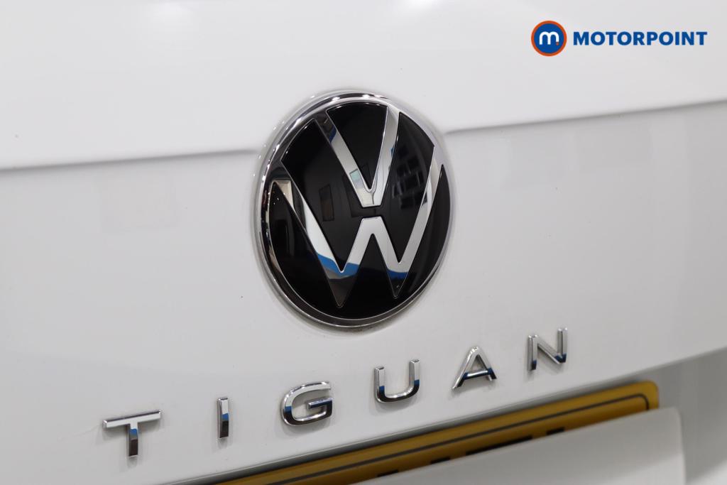 Volkswagen Tiguan Life Manual Petrol SUV - Stock Number (1455735) - 35th supplementary image