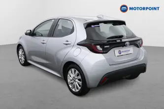 Toyota Yaris Icon Automatic Petrol-Electric Hybrid Hatchback - Stock Number (1456903) - Passenger side rear corner