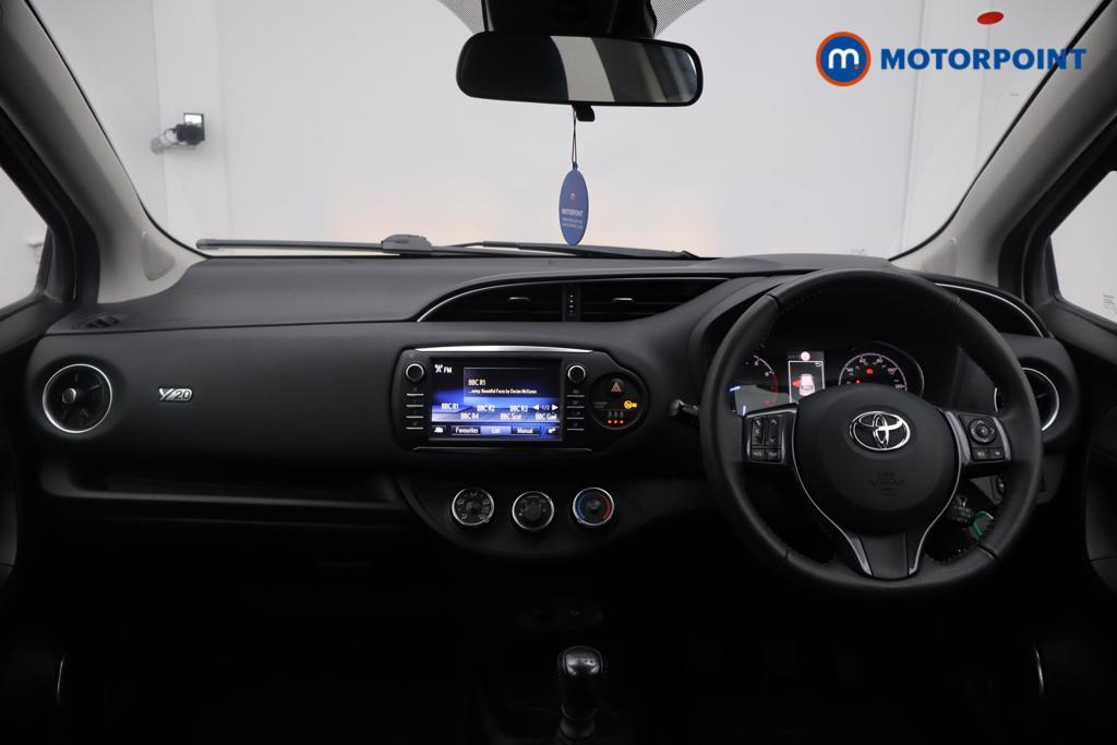 Toyota Yaris Y20 Manual Petrol Hatchback - Stock Number (1454756) - 1st supplementary image