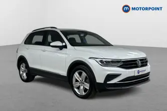 Volkswagen Tiguan Life Automatic Petrol SUV - Stock Number (1459662) - Drivers side front corner