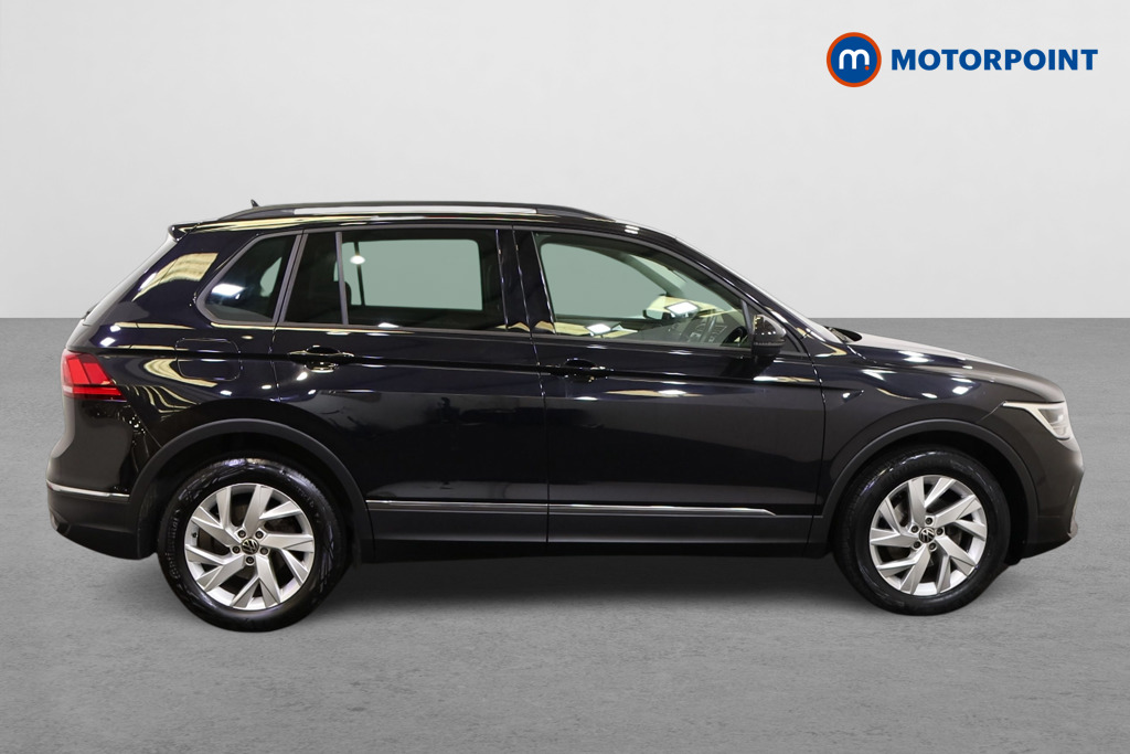Volkswagen Tiguan Life Automatic Petrol SUV - Stock Number (1460194) - Drivers side