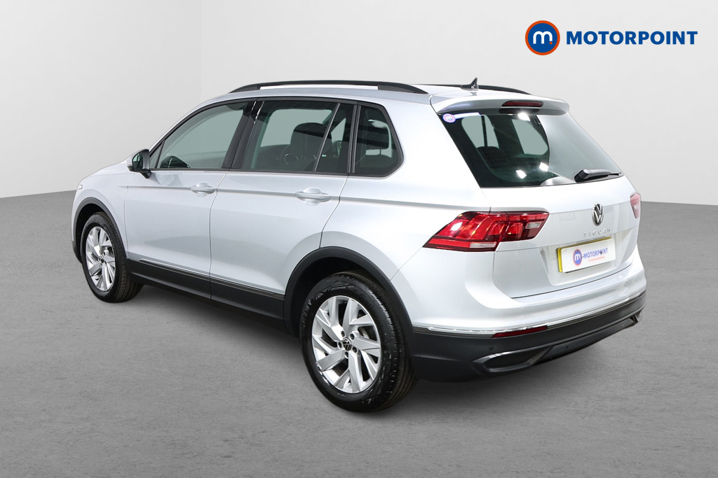 Volkswagen Tiguan Life Automatic Petrol SUV - Stock Number (1460956) - Passenger side rear corner