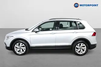 Volkswagen Tiguan Life Automatic Petrol SUV - Stock Number (1460956) - Passenger side